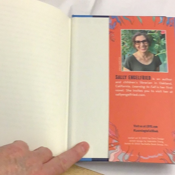 ๐2/10.00๐ Learning to Fall, hardcover, like new - Picture 8 of 9